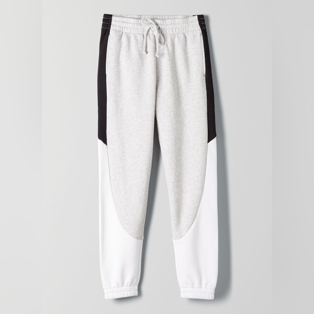 Aritzia Tna The Slim Sweatpant